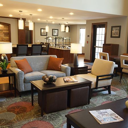 Staybridge Suites Dearborn By Ihg Екстер'єр фото