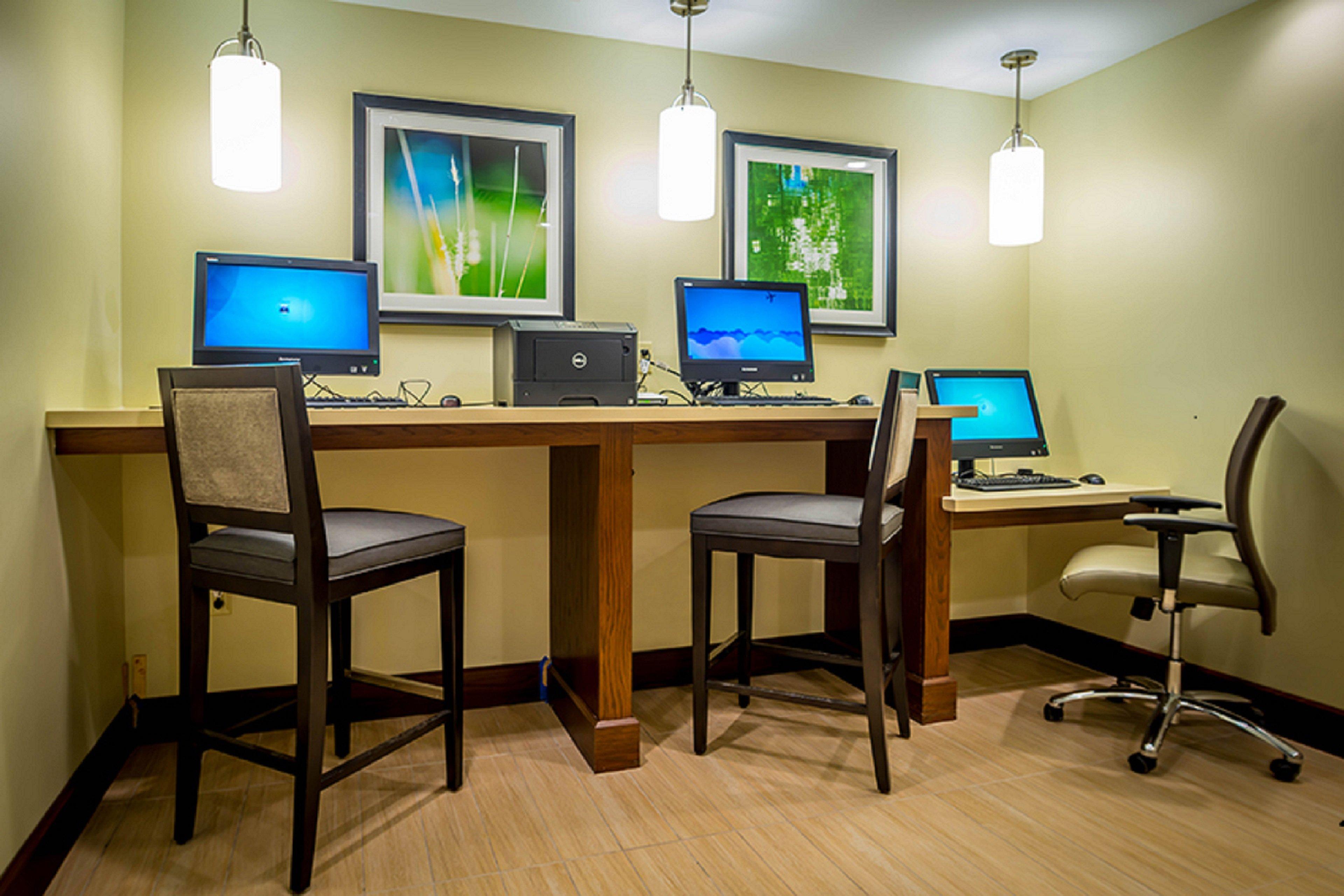 Staybridge Suites Dearborn By Ihg Екстер'єр фото