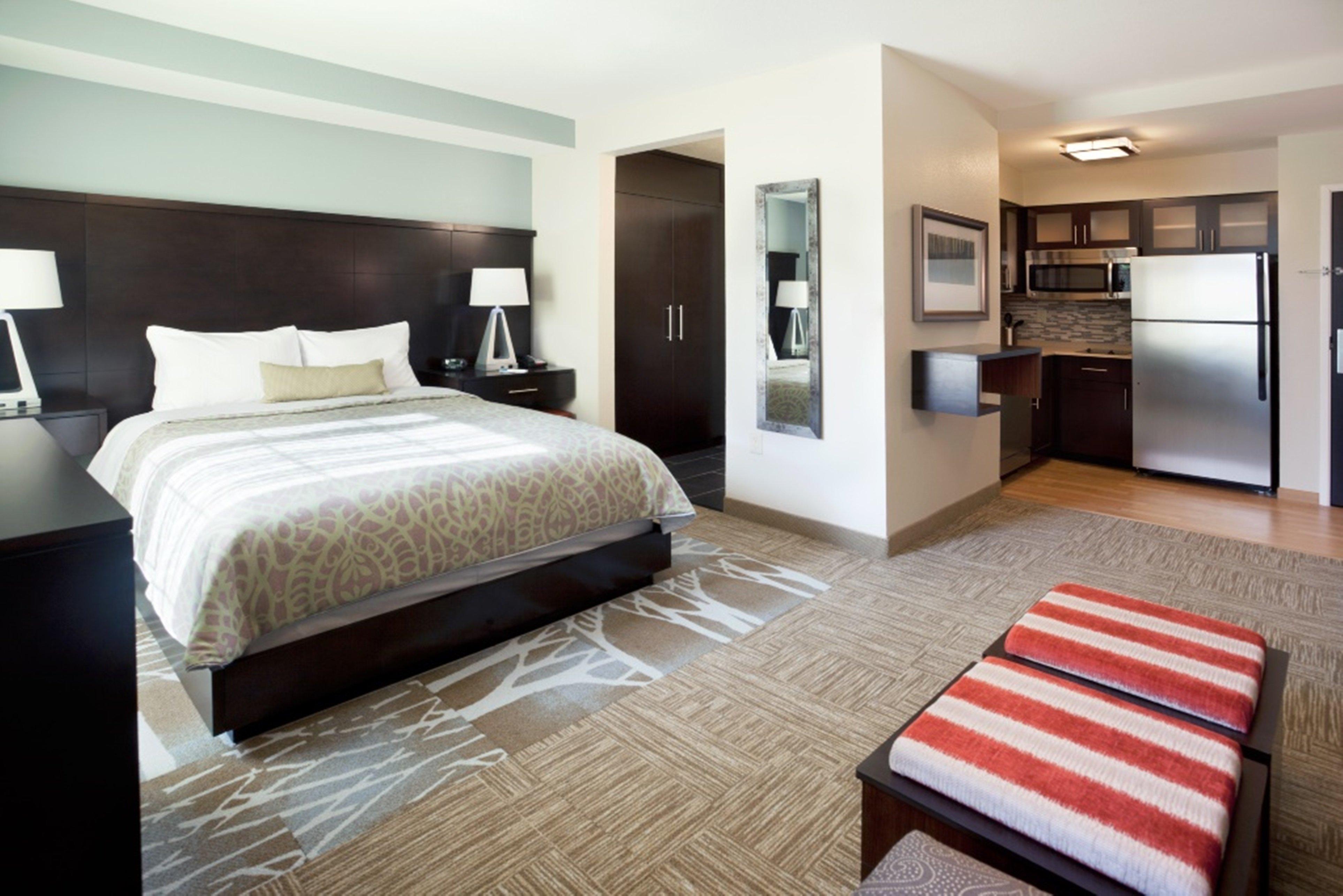 Staybridge Suites Dearborn By Ihg Екстер'єр фото