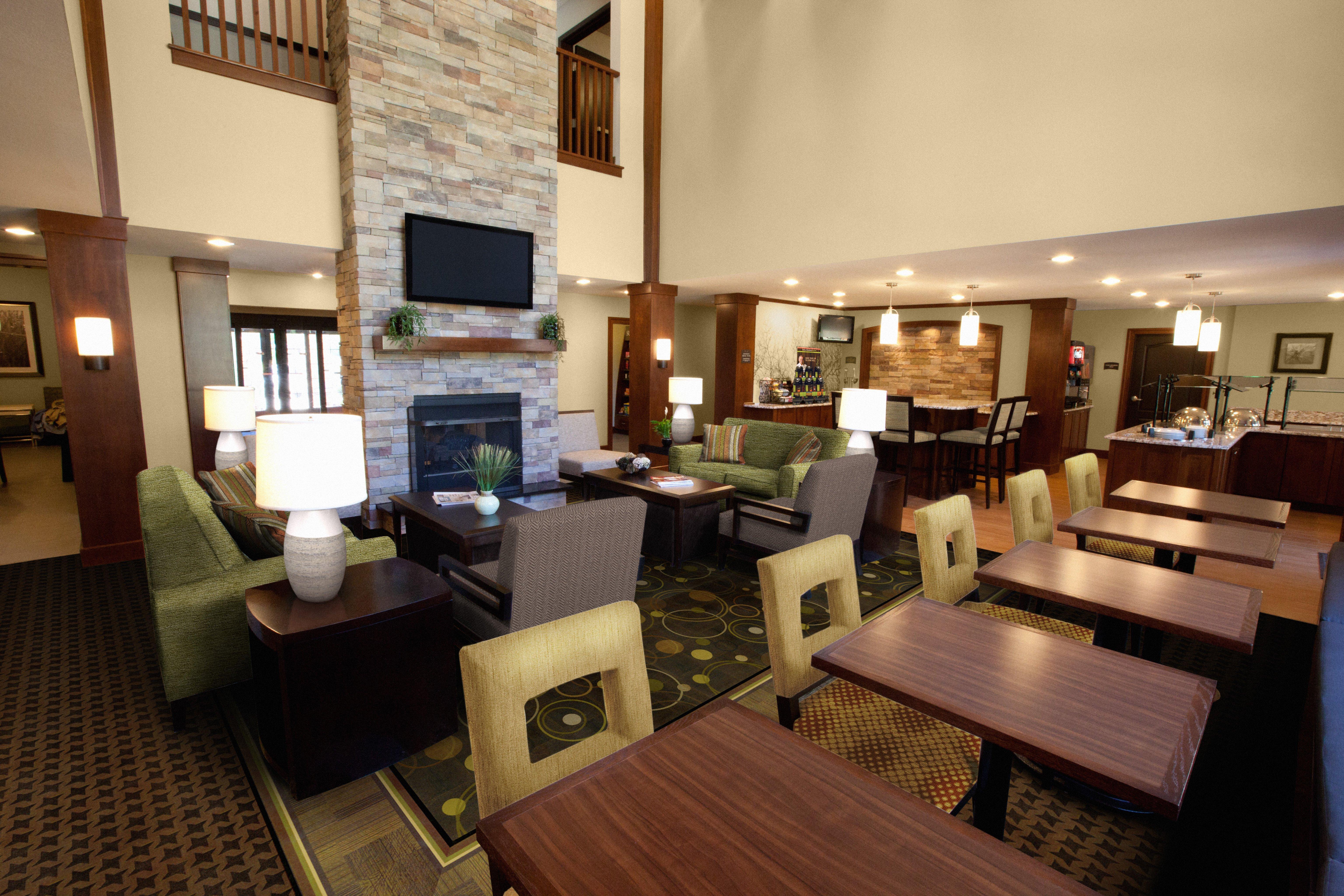 Staybridge Suites Dearborn By Ihg Екстер'єр фото