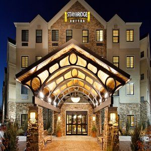 Staybridge Suites Dearborn By Ihg Екстер'єр фото
